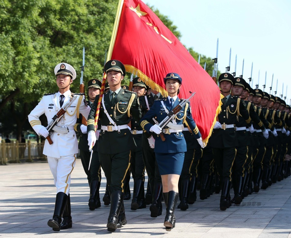 檢閱女兵儀仗隊，榮耀與力量的展現(xiàn)，檢閱女兵儀仗隊，榮耀與力量的璀璨瞬間