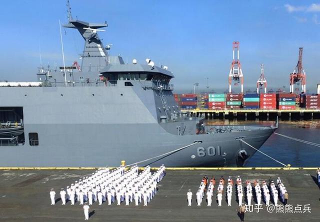 中國海軍節(jié)閱兵，展現(xiàn)中國力量的壯麗畫卷——紀(jì)念中國海軍節(jié)2022年盛大閱兵活動(dòng)，中國海軍節(jié)盛大閱兵，展現(xiàn)力量與榮耀的壯麗畫卷 2022年紀(jì)念活動(dòng)回顧