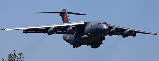 C17運(yùn)輸機(jī)與運(yùn)-20，空中巨人的對比與探討，C17運(yùn)輸機(jī)與運(yùn)-20空中巨人，對比與探討