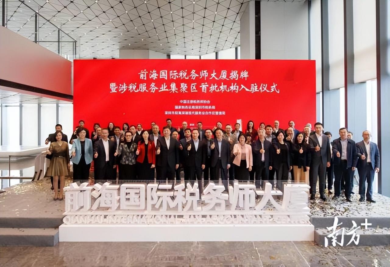 獨(dú)家爆料2025年香港正版資料免費(fèi)大全——一站式獲取所有資源！，獨(dú)家爆料，2025年香港正版資料大全——免費(fèi)獲取所有資源一站式平臺(tái)！