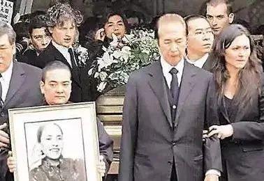 2004新澳門(mén)天天開(kāi)好彩大全正版，回顧與探索，回顧與探索，澳門(mén)彩票歷史與最新開(kāi)獎(jiǎng)資訊（2004新澳門(mén)天天開(kāi)好彩）