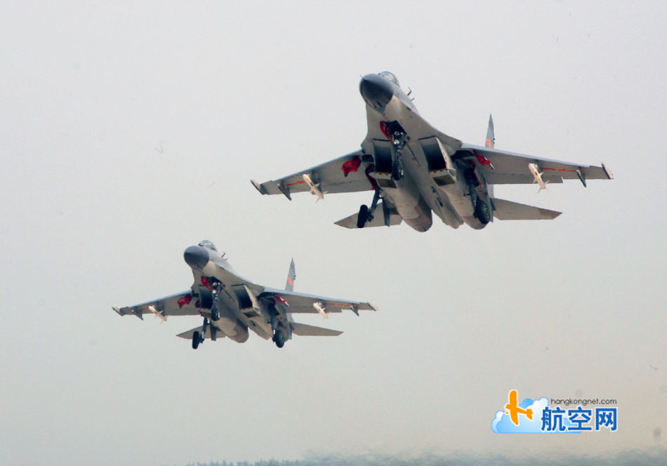 殲-11B戰(zhàn)機(jī)，中國(guó)空中力量的璀璨明珠，殲-11B戰(zhàn)機(jī)，中國(guó)空中力量的耀眼明珠
