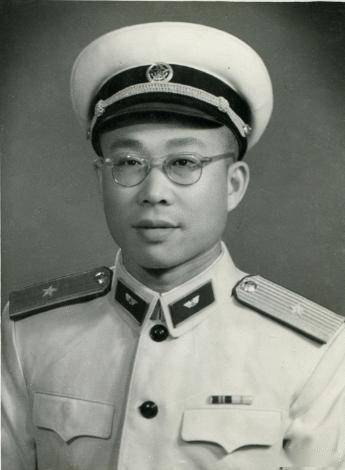 揭秘，35歲的少將是否可能？，揭秘，35歲能否成為少將？