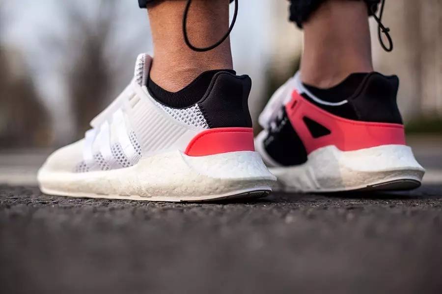 一碼一特，探索獨(dú)特的數(shù)字世界與無限可能，一碼一特，探索數(shù)字世界的獨(dú)特性與無限可能