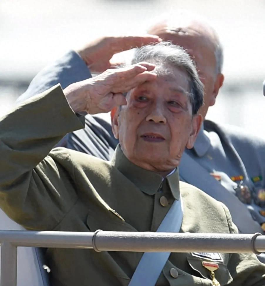 抗戰(zhàn)勝利70周年閱兵，回顧歷史，展望未來，抗戰(zhàn)勝利70周年閱兵，歷史回顧與未來展望