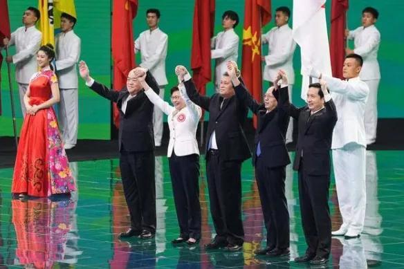 澳門正版免費大全，探索未來的機遇與挑戰(zhàn)（2025版），澳門正版免費大全，未來機遇與挑戰(zhàn)的探索（2025版展望）