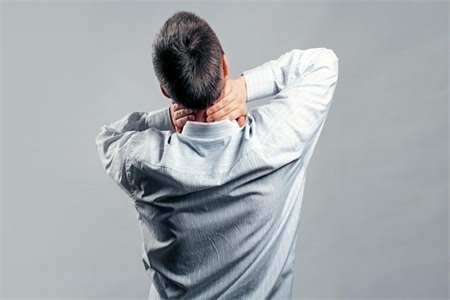 落枕了如何迅速恢復(fù)？全面指南幫你解決煩惱，落枕全面解決指南，如何快速恢復(fù)，告別煩惱？