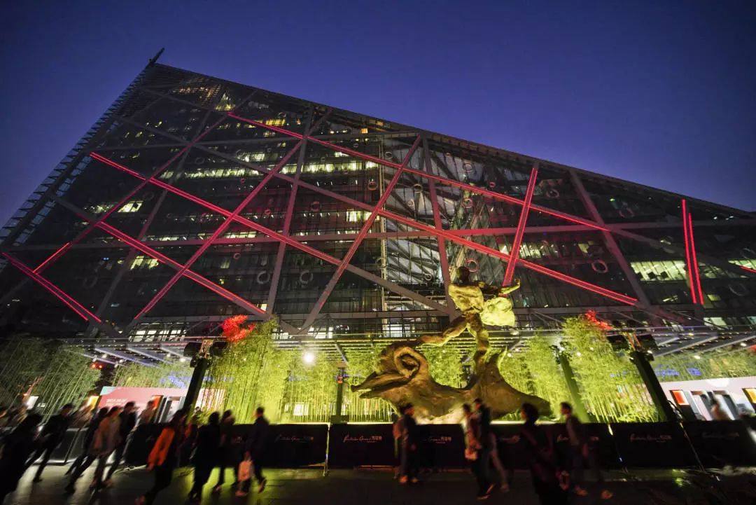 芳草地一碼一肖最準(zhǔn)確的預(yù)測與解析，芳草地一碼一肖精準(zhǔn)預(yù)測與深度解析