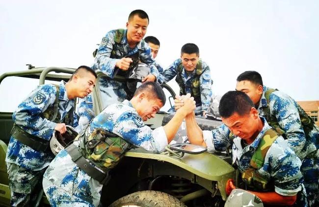 大學(xué)生兵招收條件詳解，大學(xué)生兵招收條件全面解析