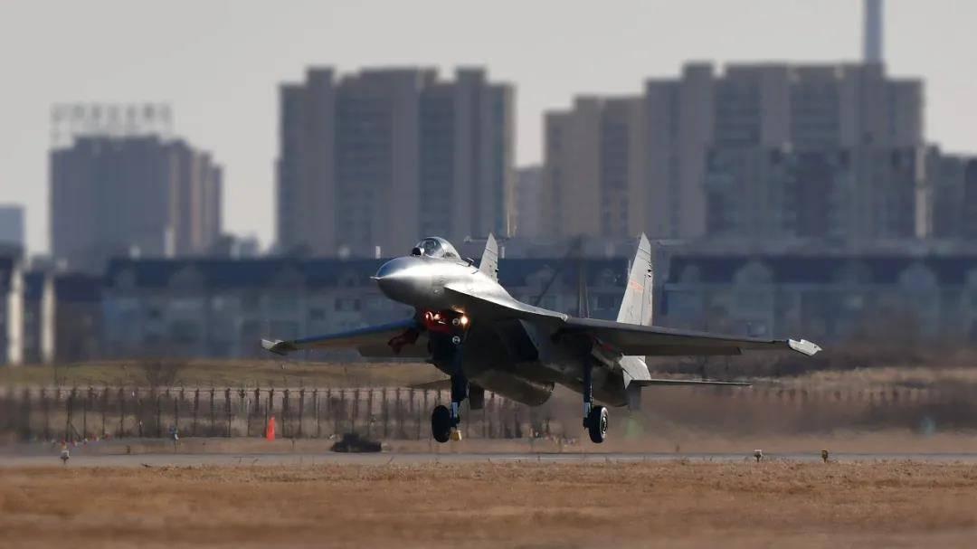 殲-11B戰(zhàn)斗機參數(shù)詳解，殲-11B戰(zhàn)斗機性能參數(shù)全面解析