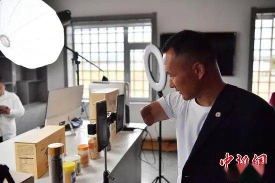 澳門一碼一肖一特一中直播結(jié)果，揭秘?zé)衢T直播背后的秘密，揭秘澳門直播背后的秘密，一碼一肖一特一中直播結(jié)果揭曉