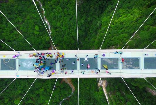 揭秘玻璃橋旅游景點所在地——探索極致高空體驗之旅，揭秘玻璃橋旅游景點，高空極致體驗之旅