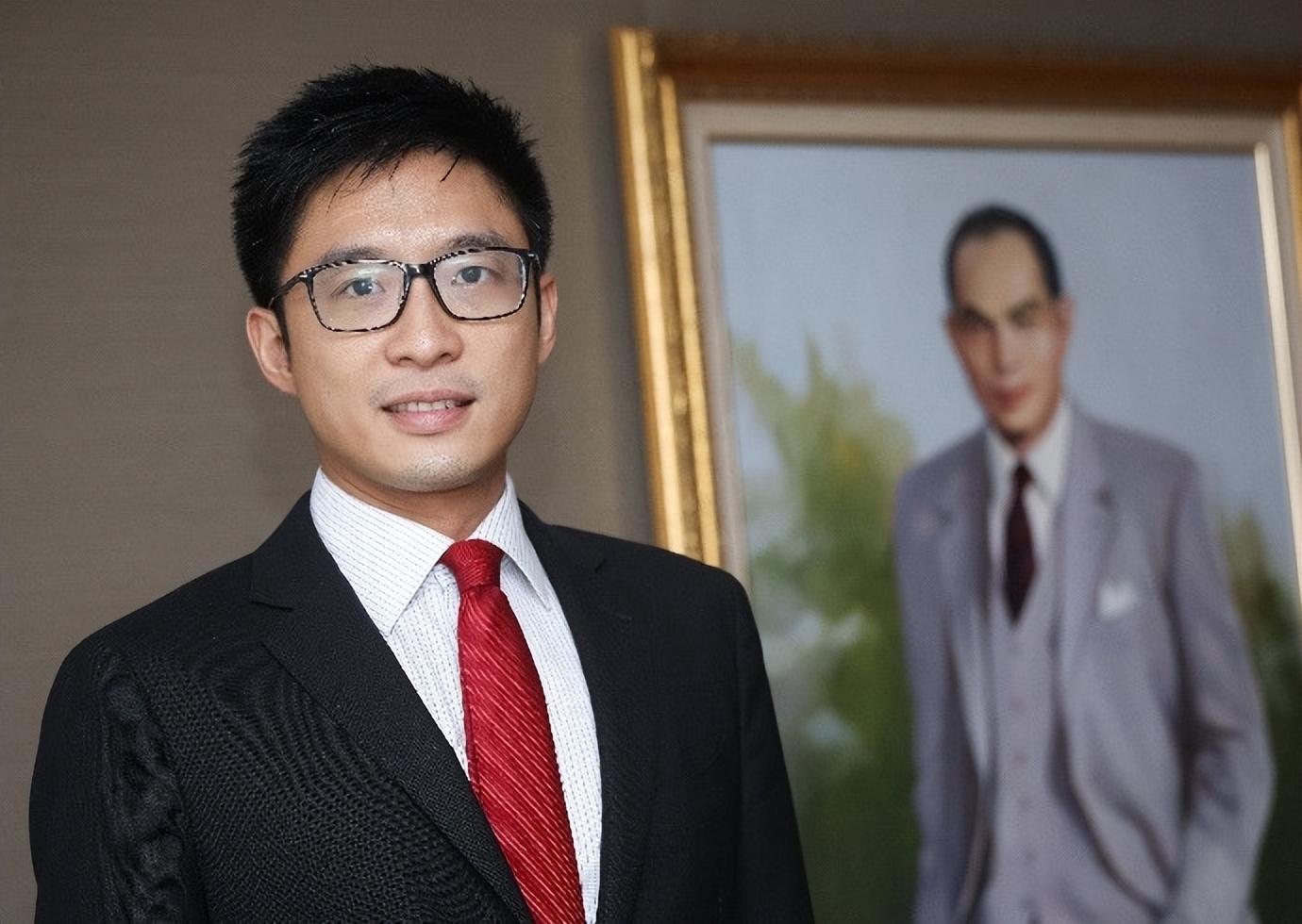 霍啟山個人資料，揭秘公眾人物的神秘面紗，霍啟山個人資料大揭秘，揭開公眾人物的神秘面紗