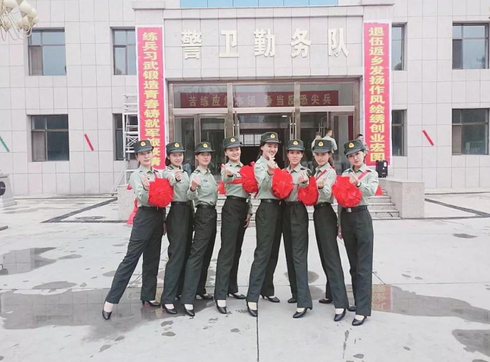 兩年義務(wù)兵的真實(shí)生活——深度解析義務(wù)兵生涯的點(diǎn)點(diǎn)滴滴，兩年義務(wù)兵生涯深度解析，真實(shí)生活的點(diǎn)滴體驗(yàn)