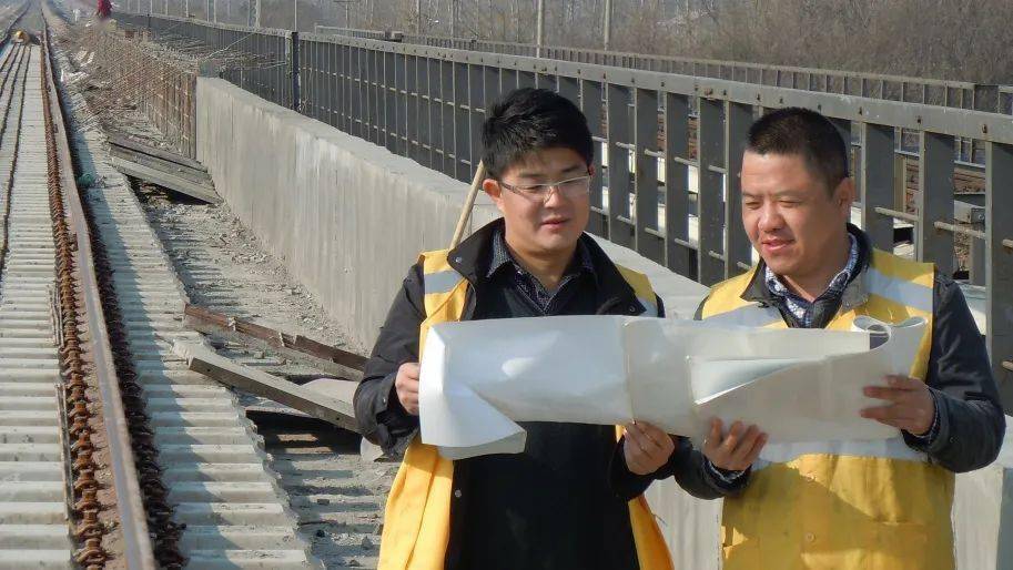 劉伯溫一肖期期淮，傳奇人物與神秘預(yù)測(cè)的背后故事，劉伯溫一肖期期淮，傳奇人物背后的神秘預(yù)測(cè)與故事揭秘