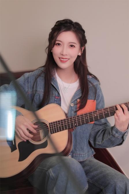 王燦女個(gè)人資料簡介，王燦女士個(gè)人簡介