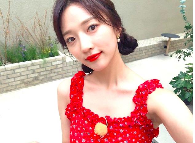 中國女演員表大全，璀璨星光閃耀熒屏，中國璀璨女星，女演員表大全及熒屏風(fēng)采