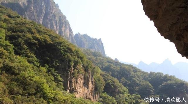 云臺(tái)山風(fēng)景區(qū)介紹，自然之美盡收眼底，云臺(tái)山風(fēng)景區(qū)，自然之美的盡收眼底之旅