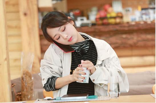 演員王珂為何不溫不火？——深度解析其演藝之路，演員王珂演藝之路解析，為何未能大紅大紫？深度探究其演藝生涯。