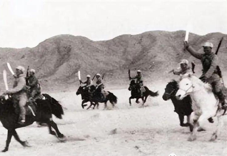 西路軍，歷史回顧與深入解析，西路軍歷史回顧與深度解析，戰(zhàn)略決策與戰(zhàn)爭(zhēng)影響研究