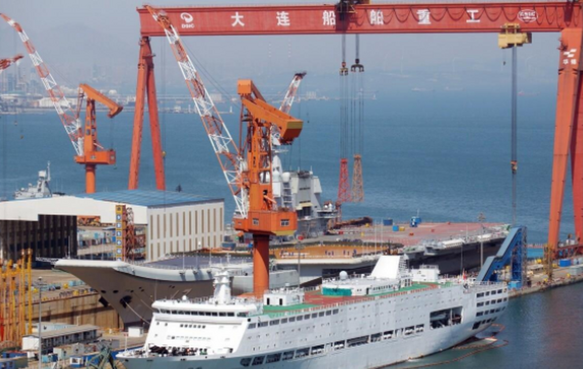 大連造船廠搬遷揭秘，新址究竟在哪里？，大連造船廠搬遷幕后揭秘，新址揭曉！